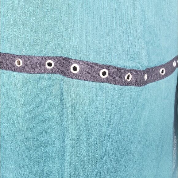 New Look | Emerald Green A-Line Dress - Picture 3 of 4